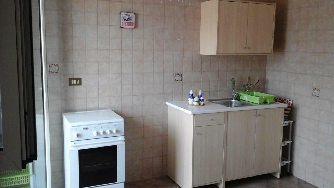La Sterlizia Apartment มอนเดลโล ภายนอก รูปภาพ