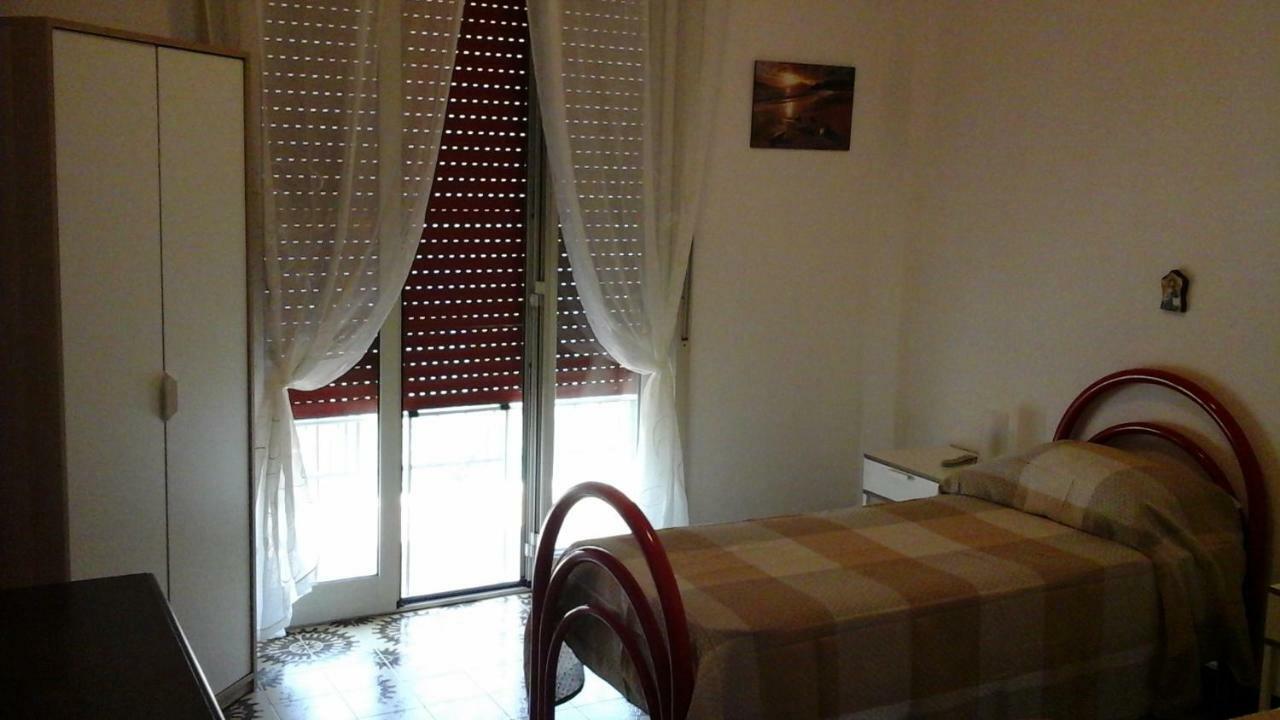 La Sterlizia Apartment มอนเดลโล ภายนอก รูปภาพ