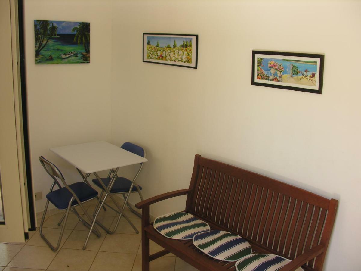 La Sterlizia Apartment มอนเดลโล ภายนอก รูปภาพ