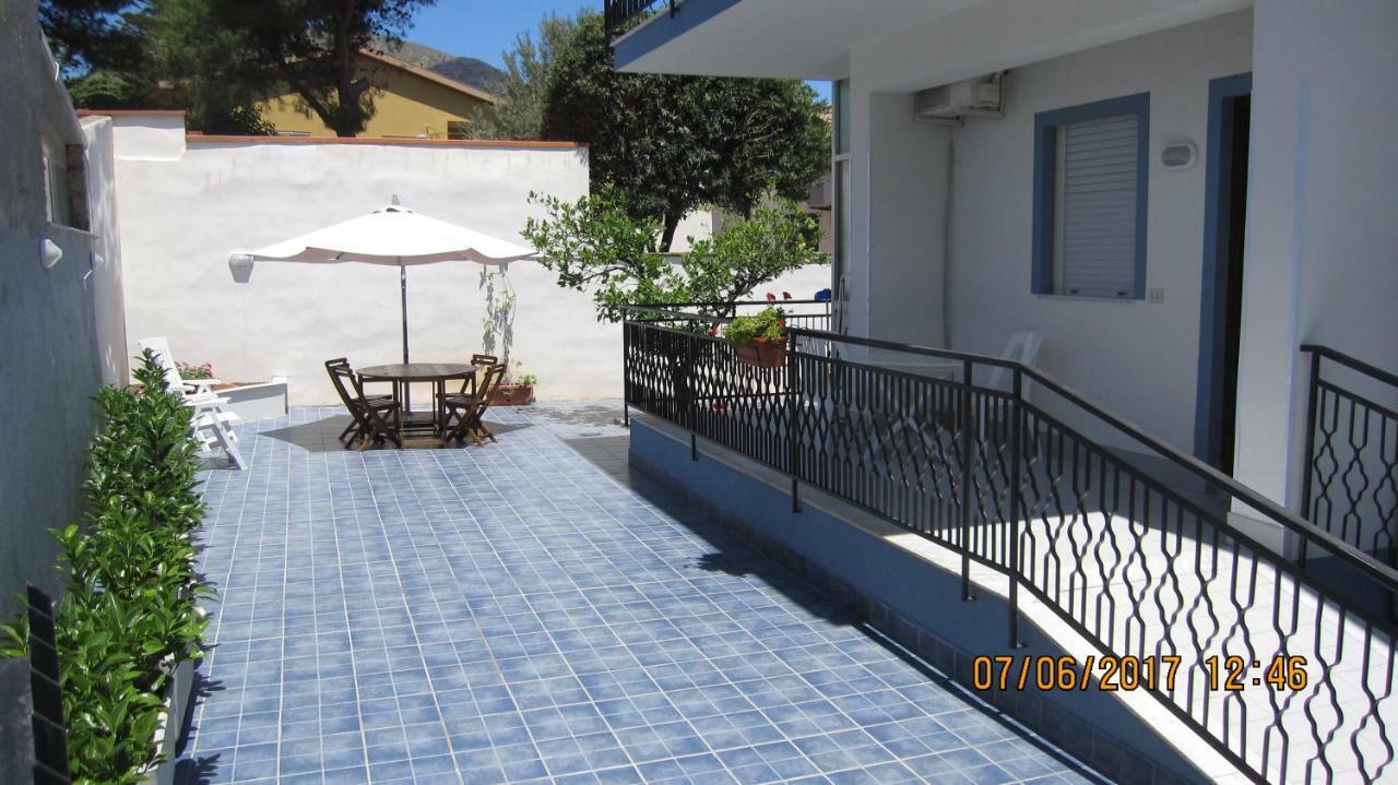 La Sterlizia Apartment มอนเดลโล ภายนอก รูปภาพ